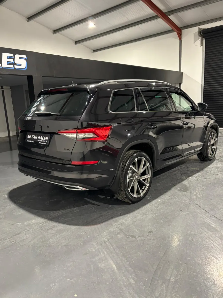 Skoda Kodiaq 2020 2.0 tdi sportline 4x4 - Image 4