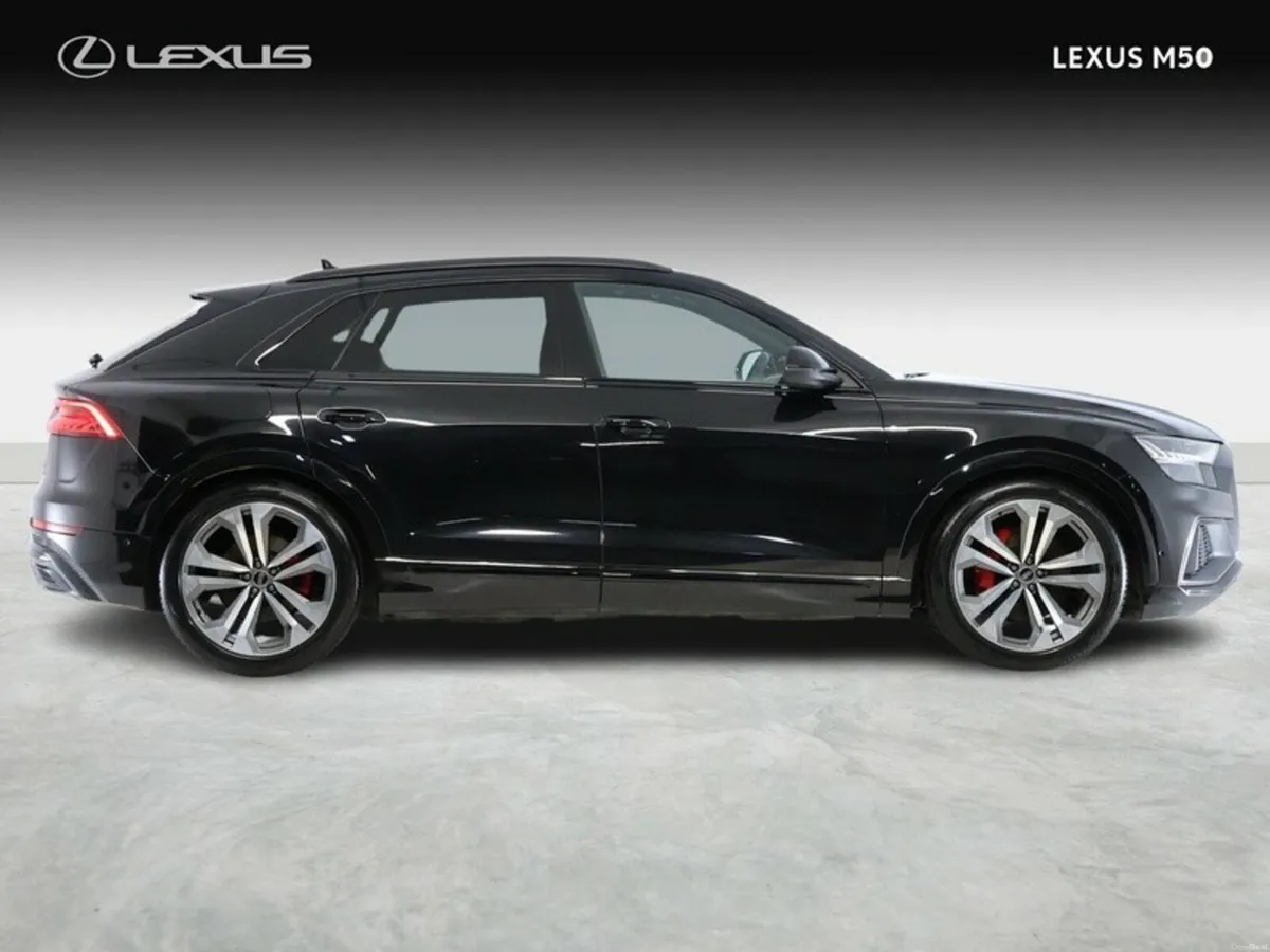 Audi Q8 S-Line Quattro - Image 3