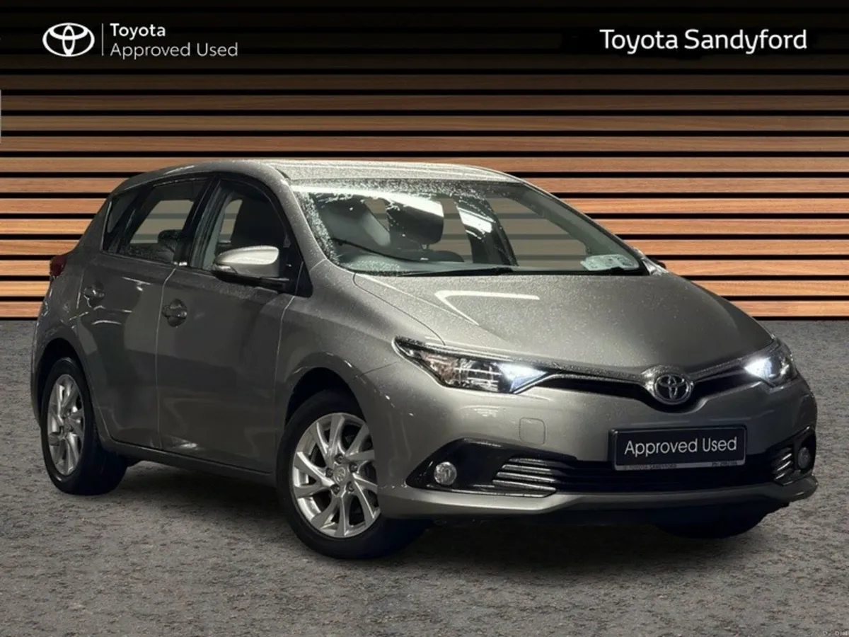 Toyota Auris 1.2T LUNA // AIR CON // BLUETOOTH // - Image 1