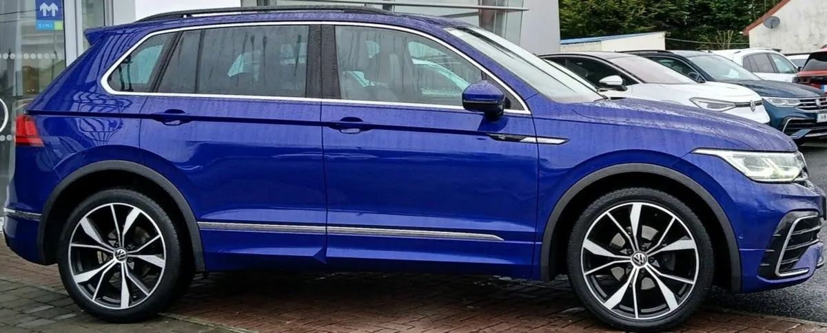 Volkswagen Tiguan R-line 2.0 TDI 150HP **REAR VIEW - Image 4