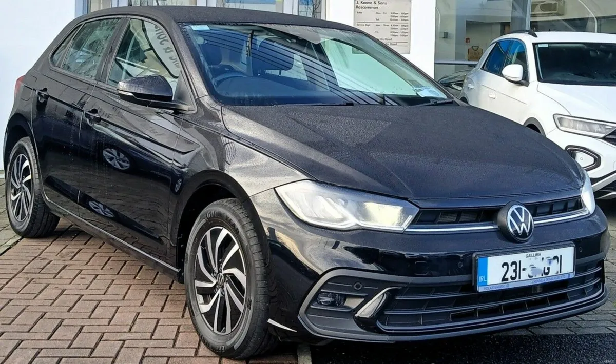 Volkswagen Polo Life 1.0 TSI 95HP **AUTOMATIC, APP - Image 1
