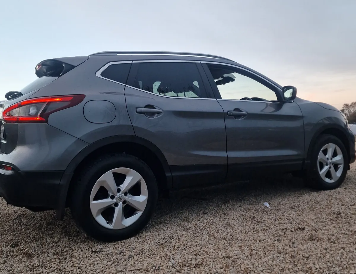 19 Nissan Qashqai 1.5 Diesel Mint - Image 4