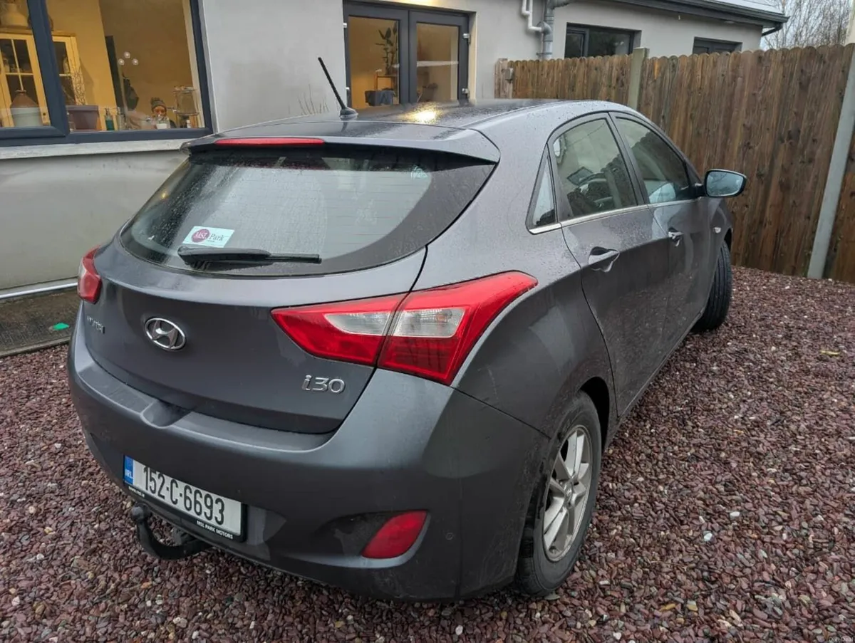 Hyundai i30 2015 - Image 2