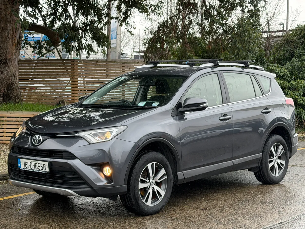 Toyota RAV4 2016..Rear Camera..2 Keys - Image 2