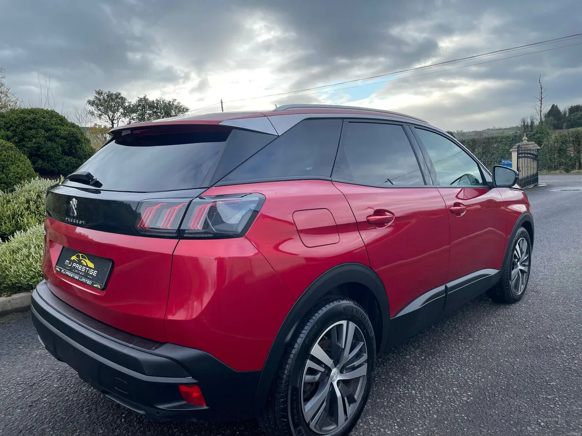 Peugeot 3008 DIESEL ESTATE - Image 3