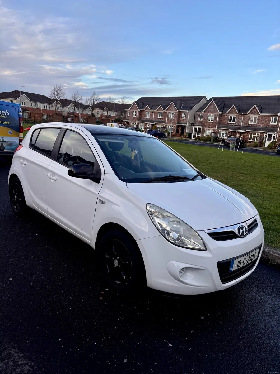 Hyundai i20 2010 1.2l - Image 1