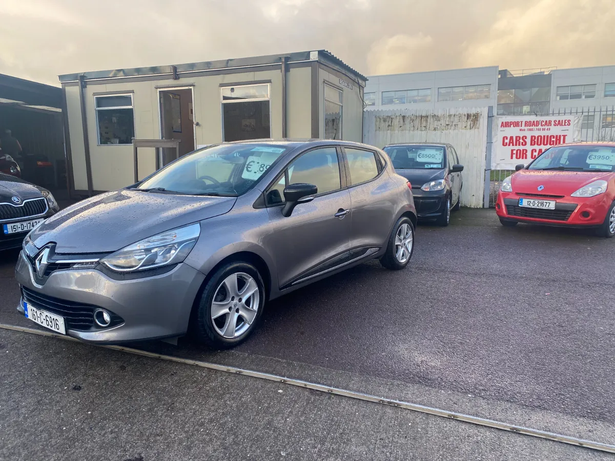 Renault Clio 2016 ONE OWNER CAR - Image 1