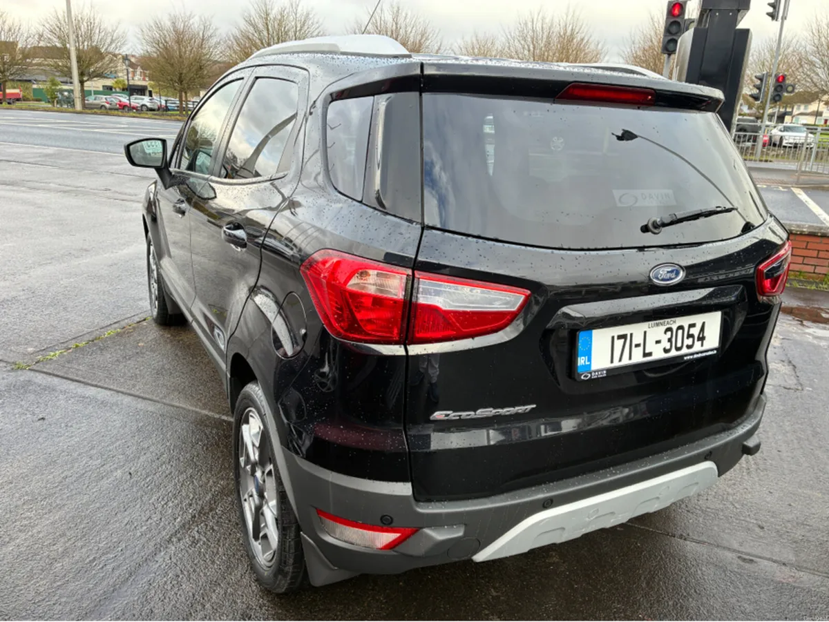 Ford EcoSport TITANIUM 1.5 TDCI 95PS M5 4DR - Image 3