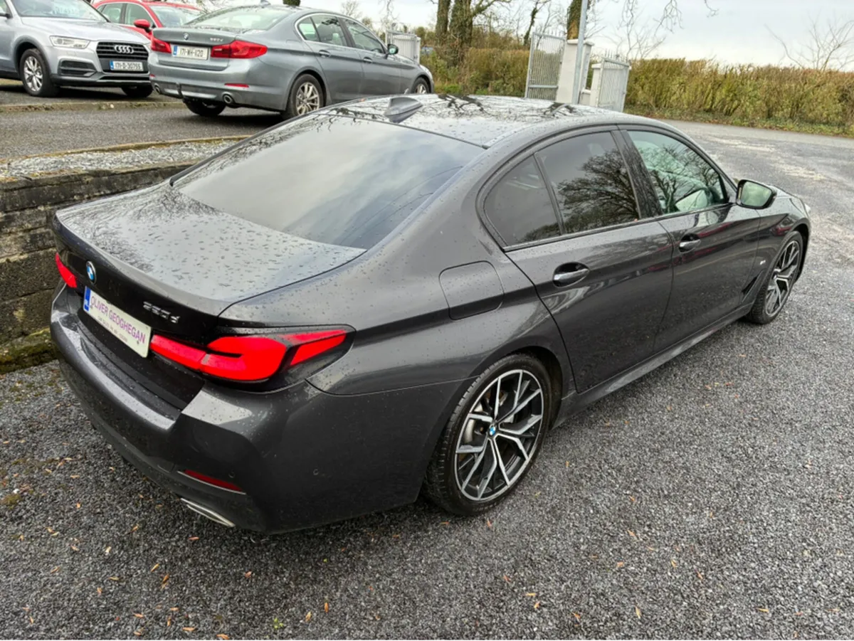 BMW 5-Series 520D M Sport AUTO (CREAM LEATHER) - Image 2