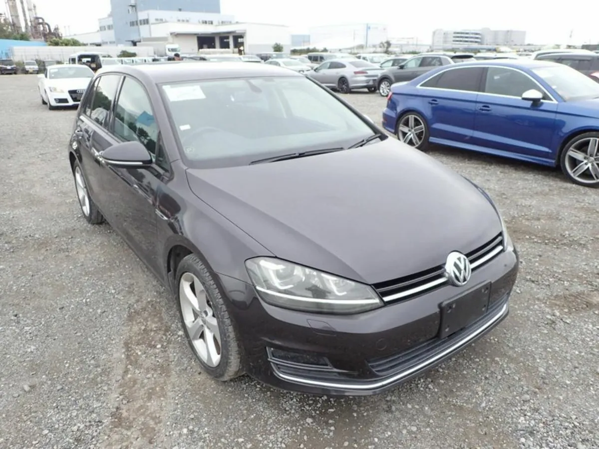 Volkswagen Golf 1.2 Lounge - Image 1