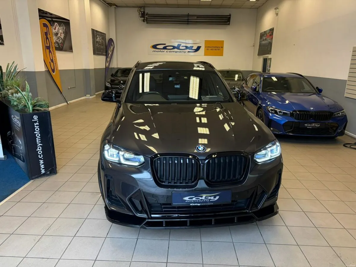 BMW X3 M Sport Pro Pack XDRIVE30E AUTO. Pristine C - Image 2