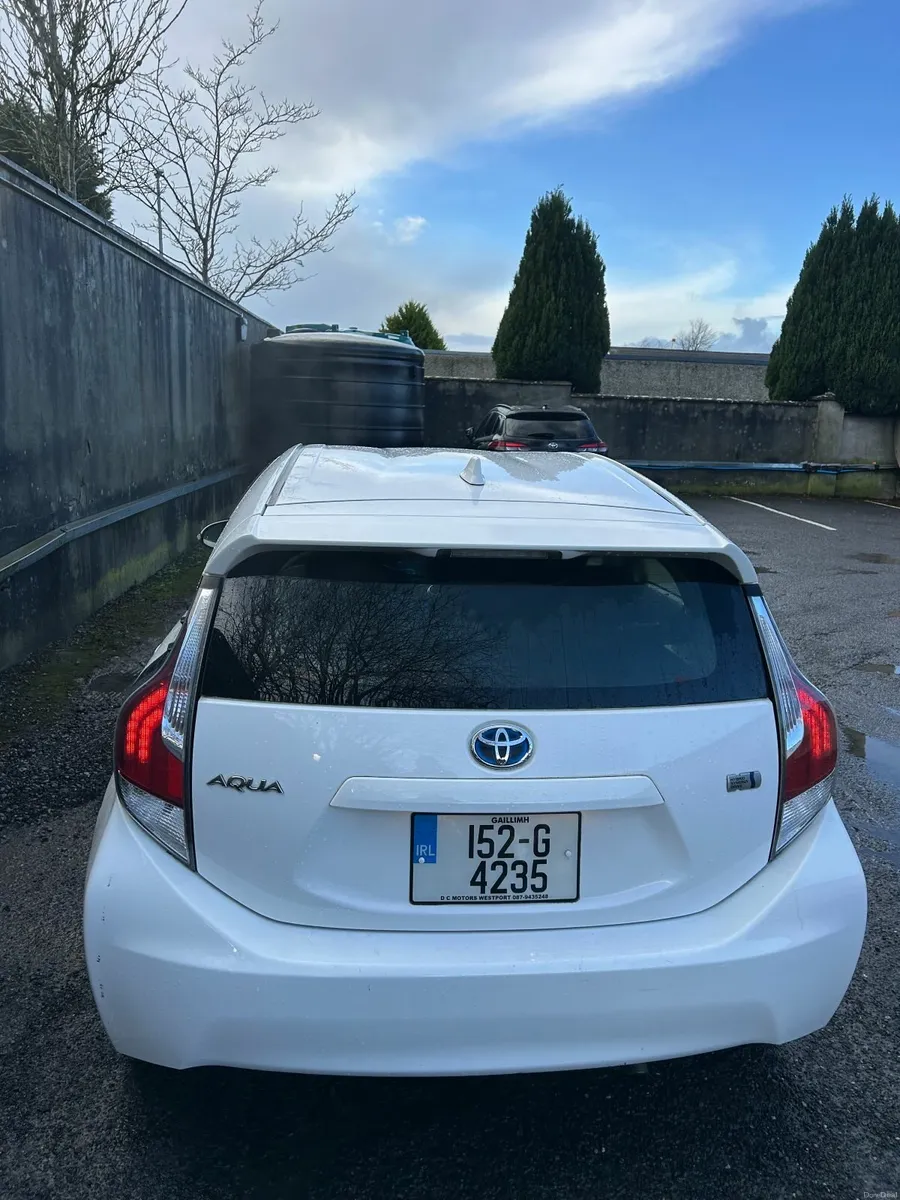 Toyota Aqua 2015 - Image 4