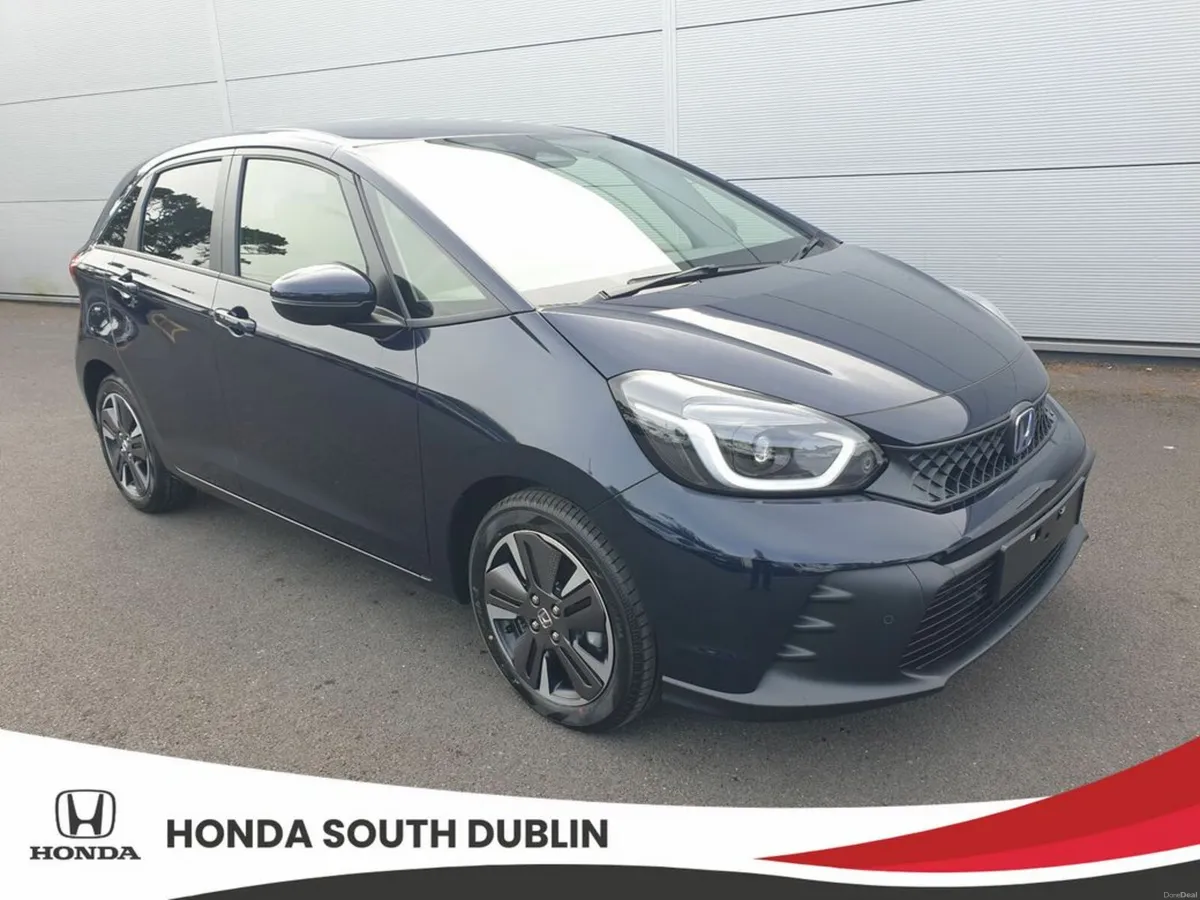 Honda Jazz "Advance" Model Hybrid - Image 4