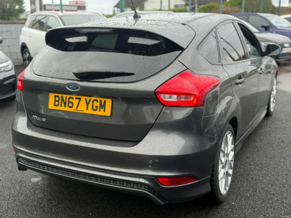 Ford Focus ST-LINE TDCI - Image 3