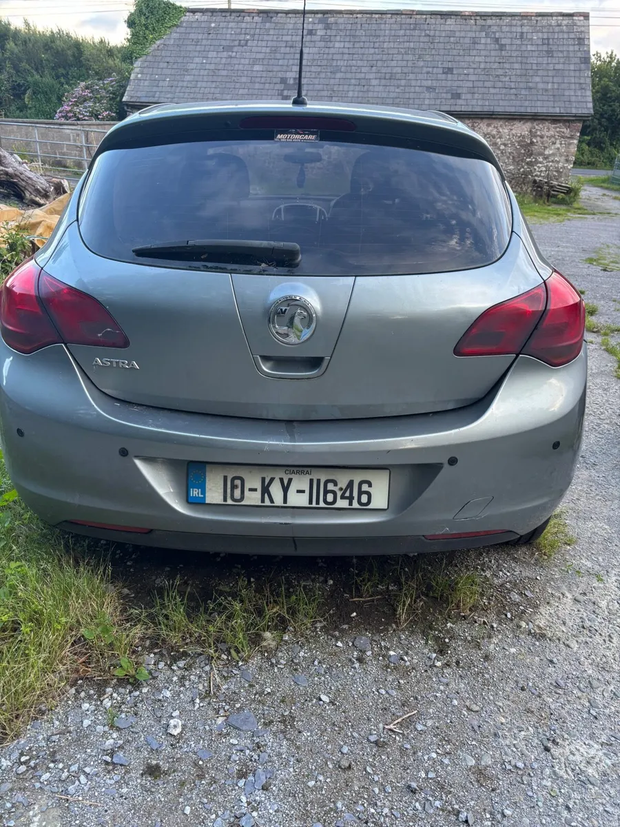 Vauxhall Astra 2010 - Image 1