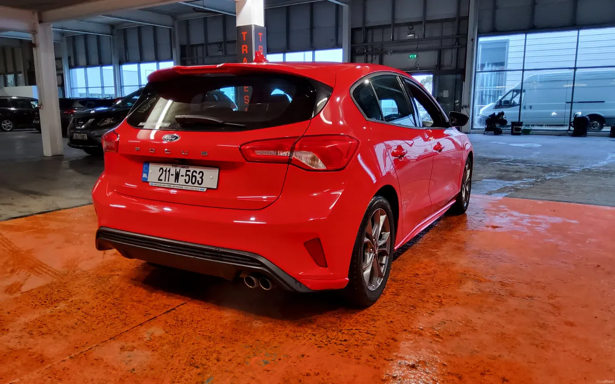 Ford Focus 2021 - Image 4