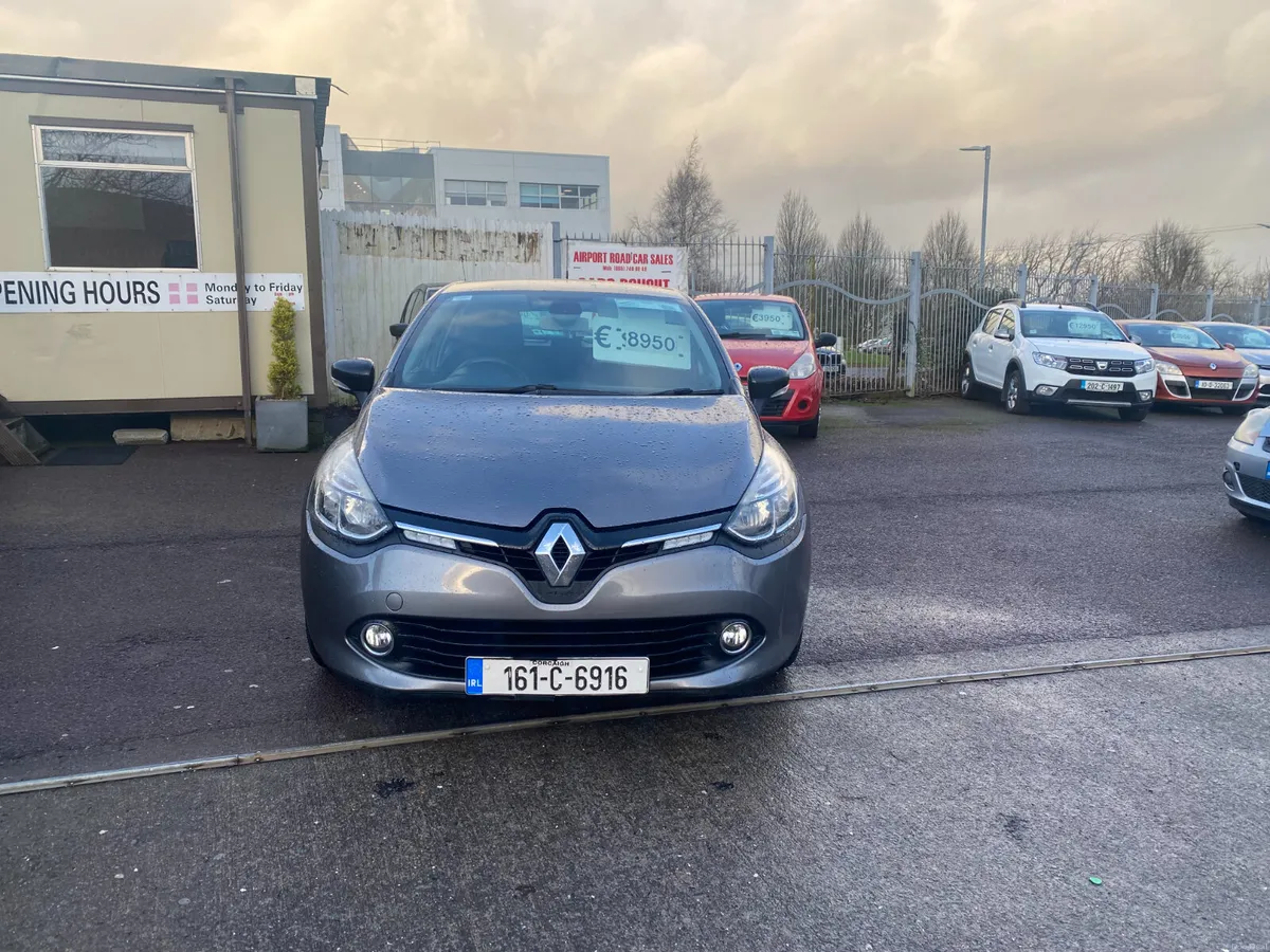 Renault Clio 2016 ONE OWNER CAR - Image 2