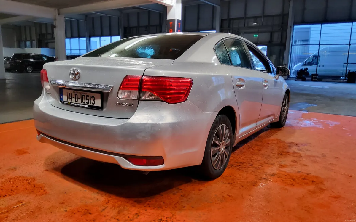 Toyota Avensis 2014 - Image 4