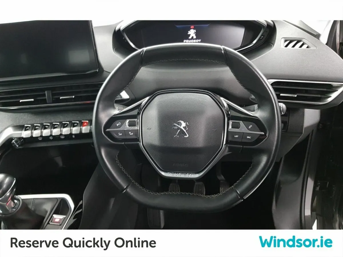 Peugeot 3008 1.2 PureTech 130bhp Allure - Image 3