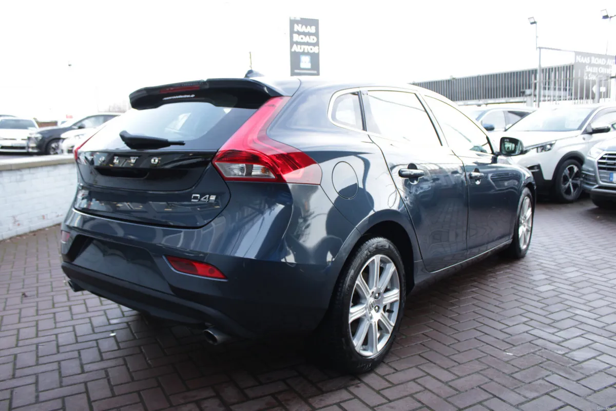 2.0D4 INSCRIPTION 5DR HATCHBACK AUTO HUGE SPEC  // - Image 4