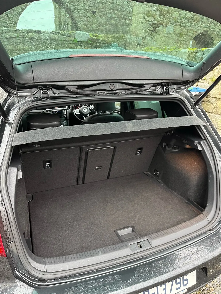 Volkswagen Golf GTD 2l diesel manual - Image 4