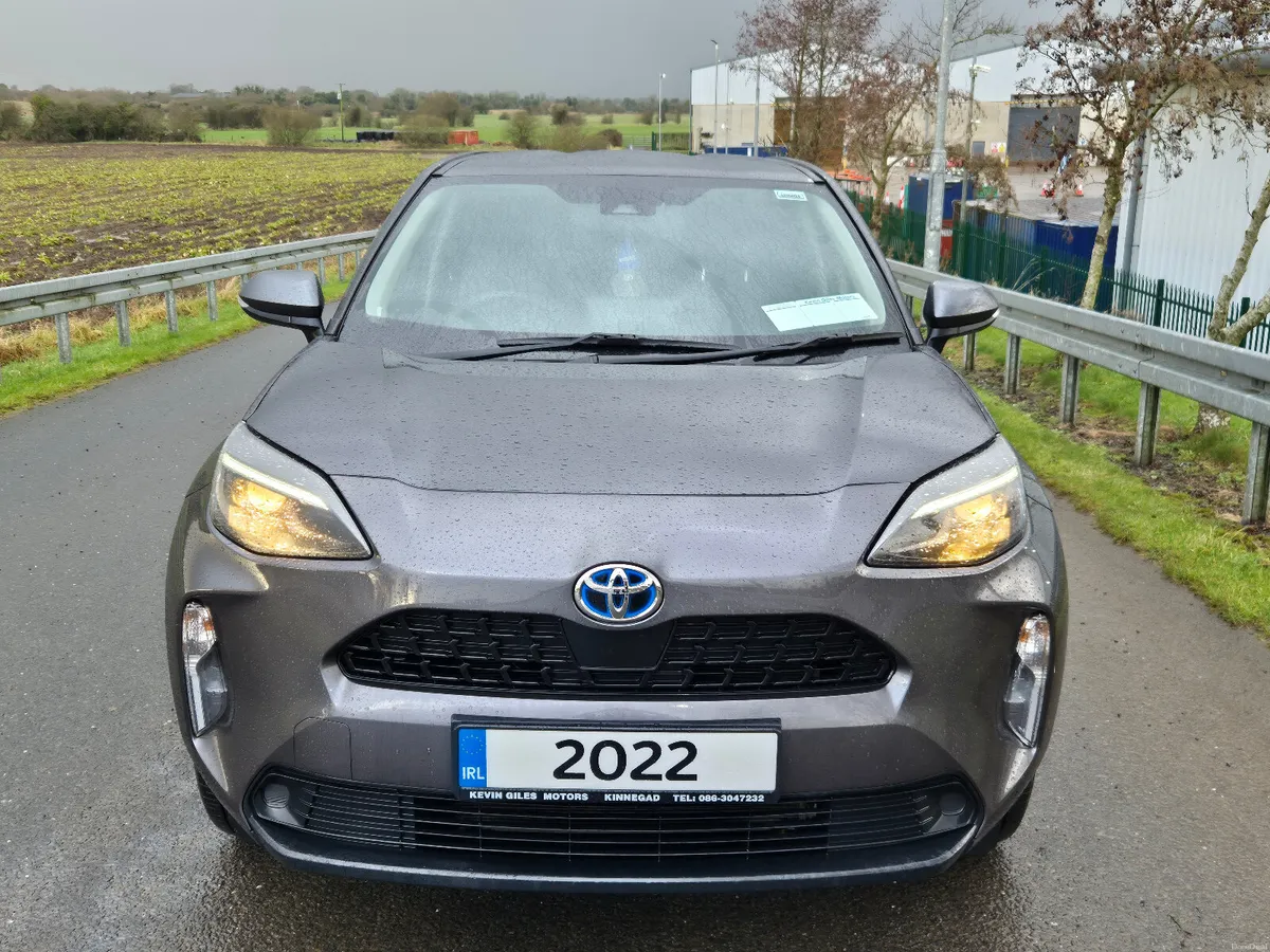 Toyota Yaris Cross  ICON HEV AUTO - Image 2