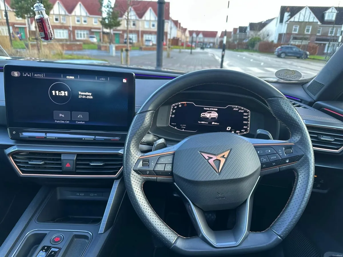 CUPRA Formentor 1.4 TSI eHYBRID 204HP (sunroof) - Image 4