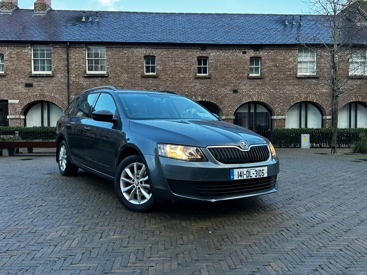 2014 Skoda Octavia Estate - Image 1
