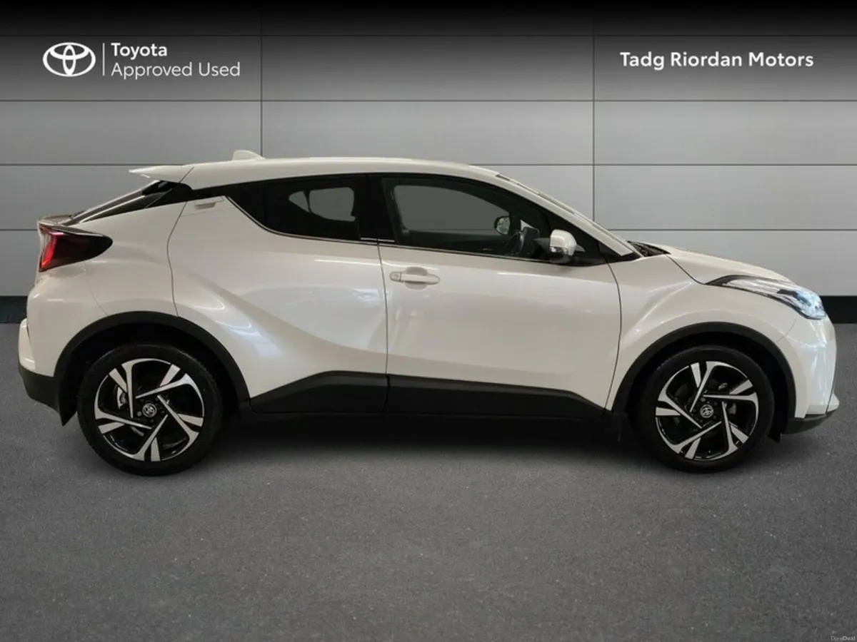 Toyota C-HR HYBRID SPORT - Image 3