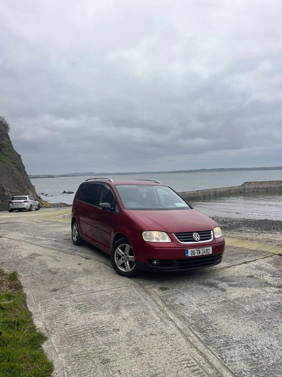 Volkswagen Touran 2006 - Image 1