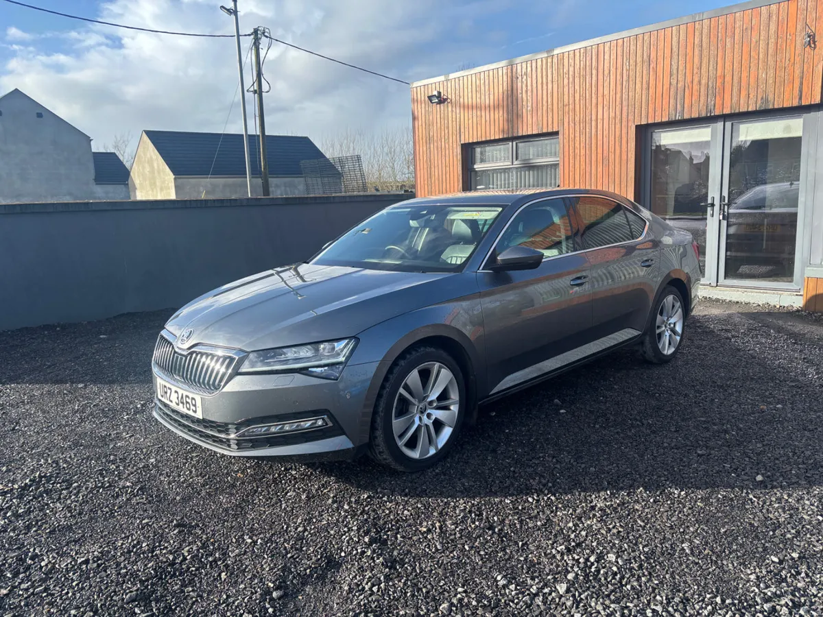 Skoda Superb 2023 - Image 1