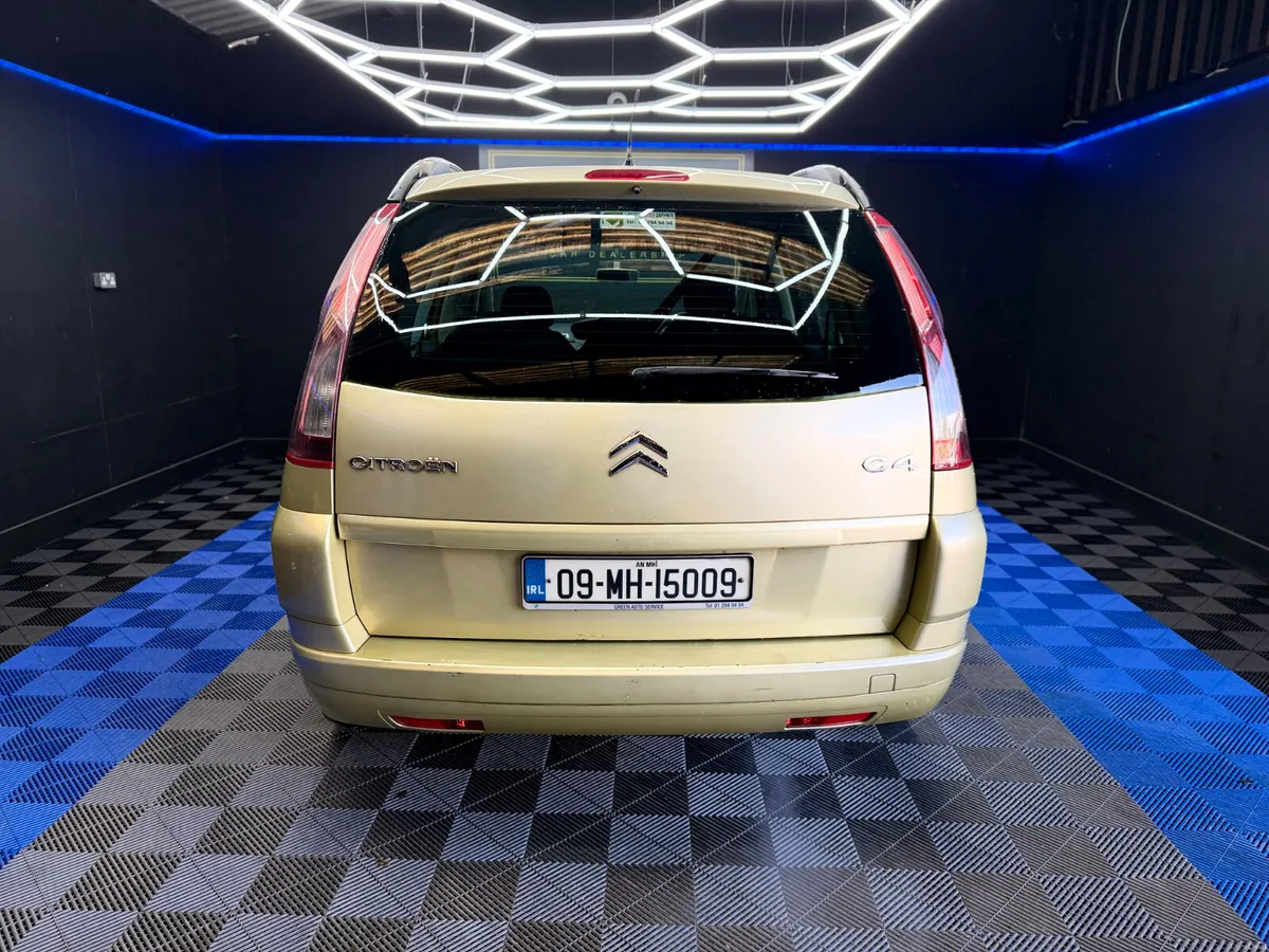 Citroen C4 Picasso 1.6 diesel Nct 03/26,7 seats - Image 3