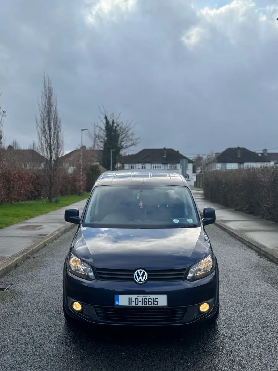Volkswagen Caddy 1.6 Diesel, Automatic - Image 3