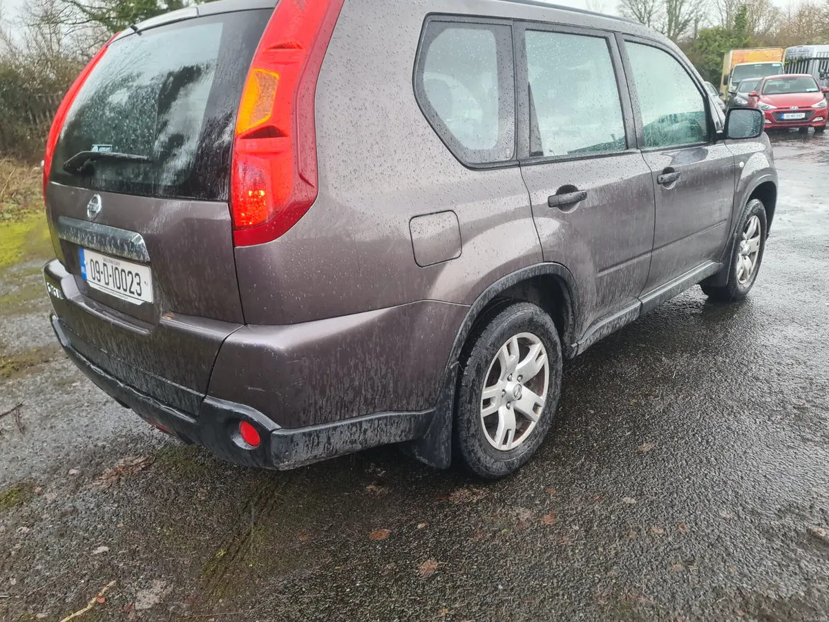 Nissan X-Trail 2009 2.0 petrol 4x2 - Image 2