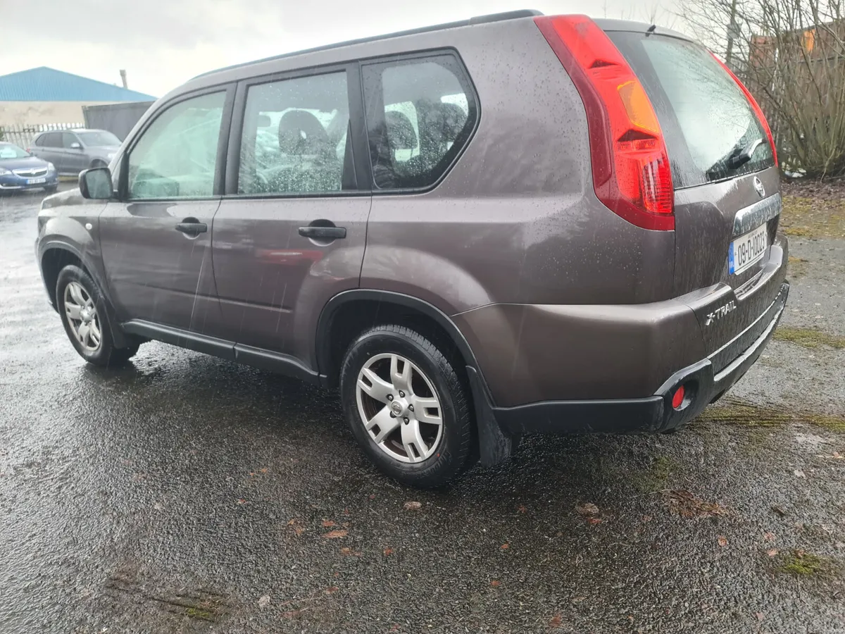 Nissan X-Trail 2009 2.0 petrol 4x2 - Image 4