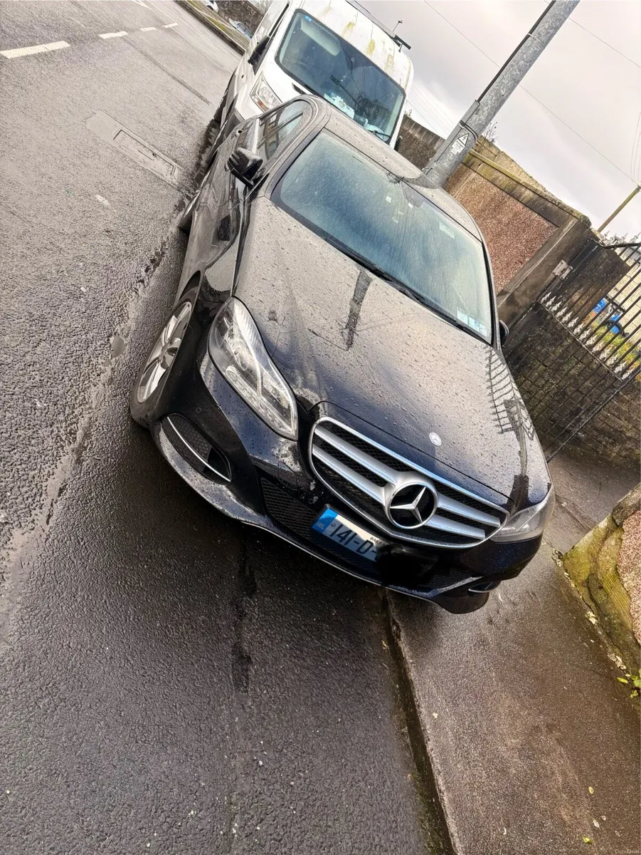Mercedes E220 - Image 1