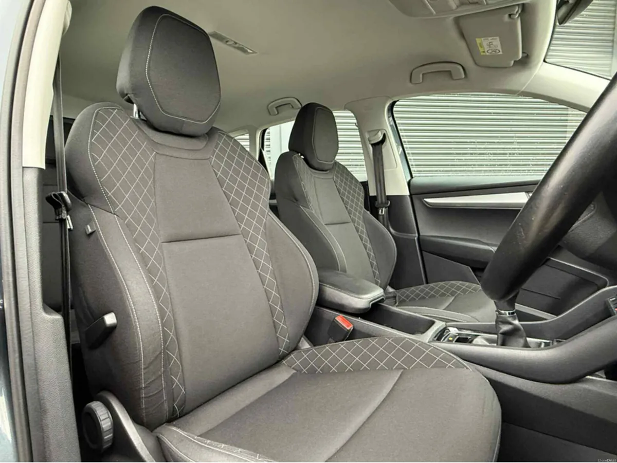 Skoda Karoq AMBITION 2.0 TDI 115HP 5DR - Image 6