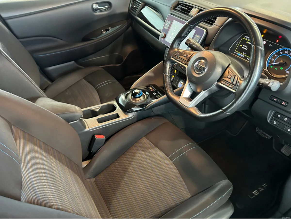 Nissan Leaf 62K EV SV PREMIUM COLD PK 62KW MY2 - Image 2