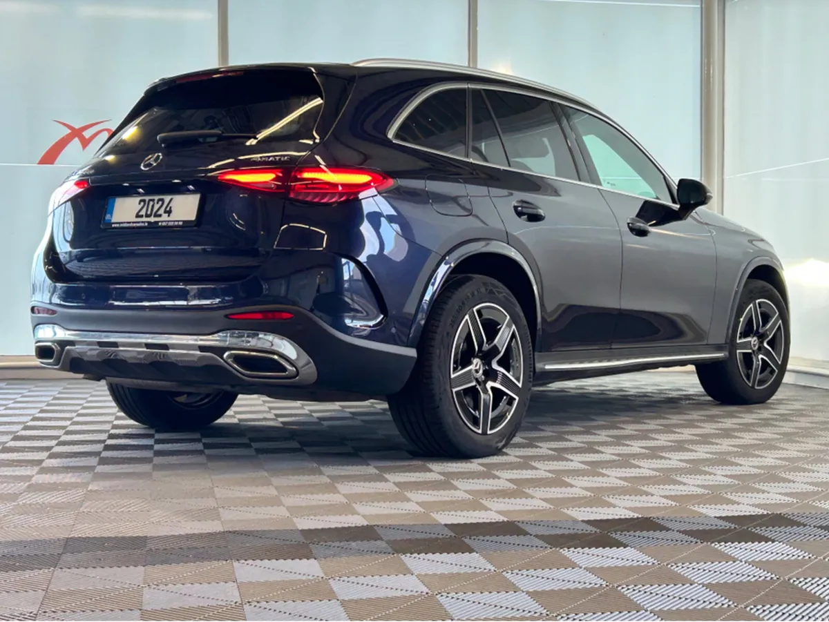 Mercedes-Benz GLC 300 DE AMG LINE  4MATIC - Image 3