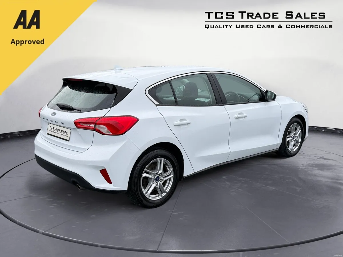 2019 Ford Focus 1.5Tdci Zetec 120BHP - Image 3