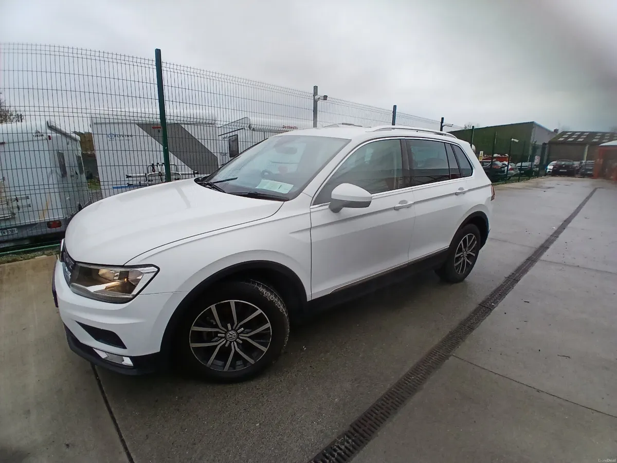 Volkswagen Tiguan 2017 - Image 1