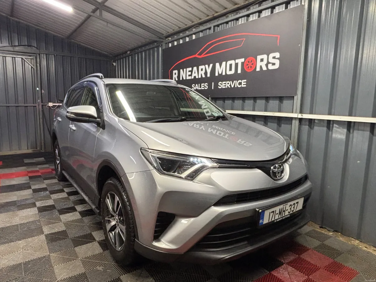2017 Toyota RAV4 2.0 D-4D (143) 2WD LUNA - Image 3
