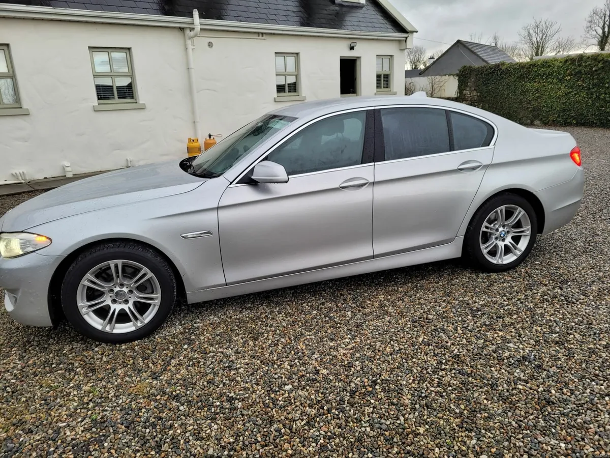 2011 BMW 5- Series 2.0D auto SE - Image 4