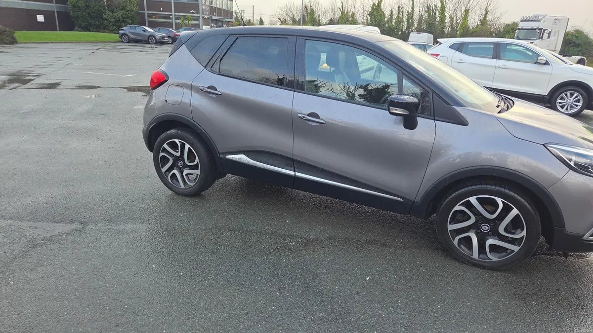 Renault Captur Signature 1.5dci 2017 - Image 4