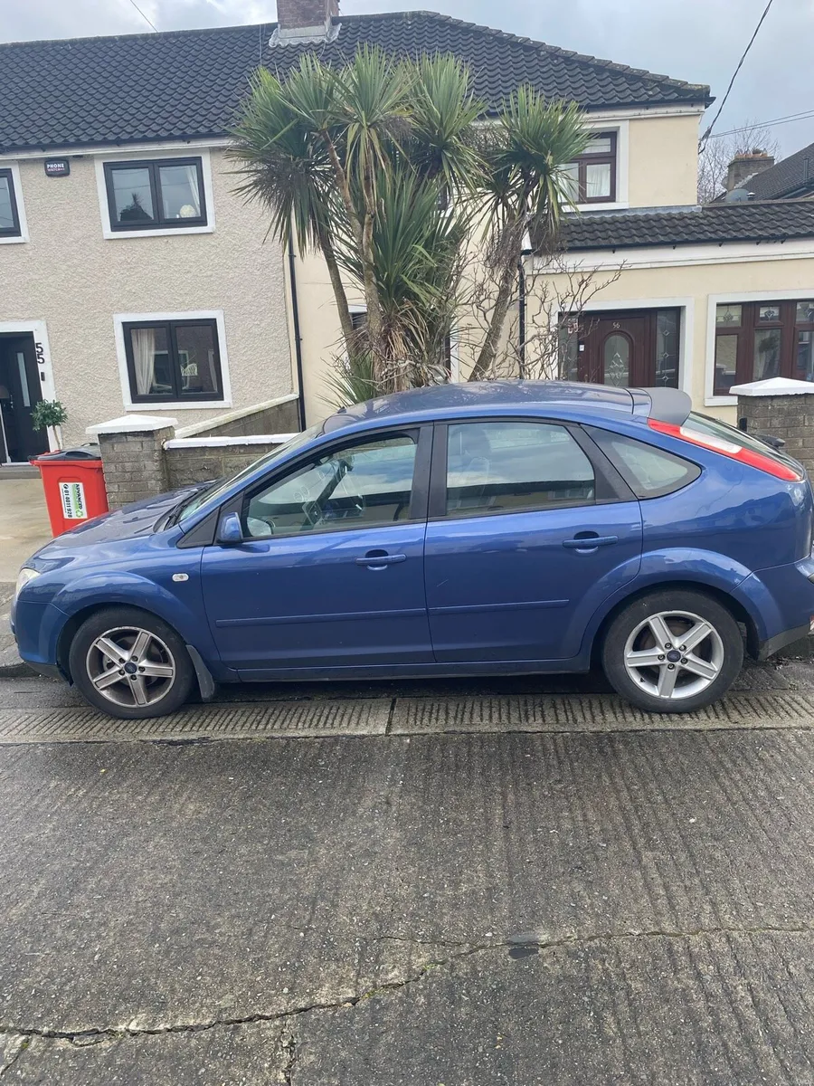 Ford Focus 2008 selling for parts - Image 1