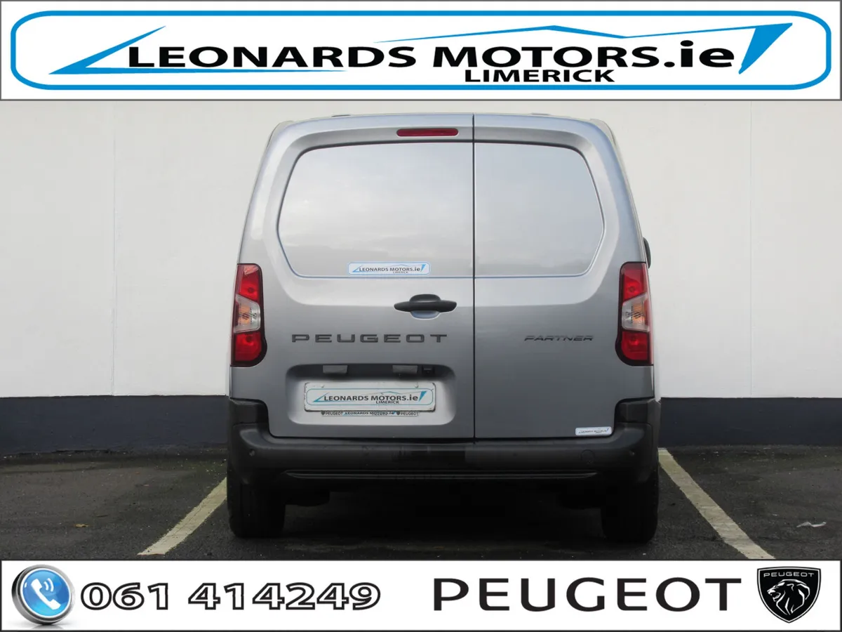 261 Peugeot Partner Pro Plus AUTO Diesel 130bhp - Image 4