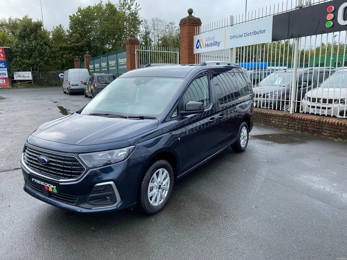 2025 Ford Grand Tourneo Connect Freedom 7s+wc Taxi - Image 4