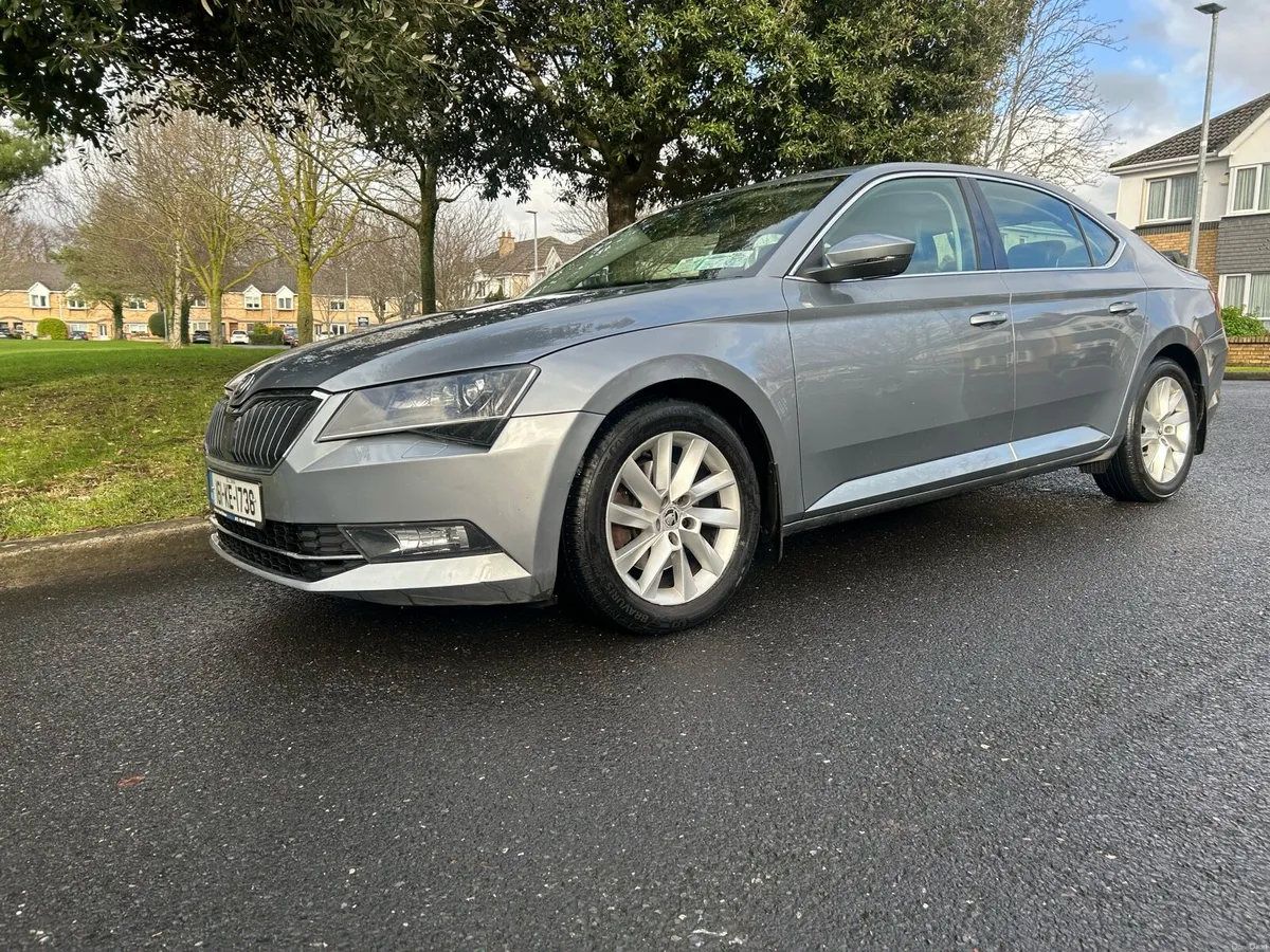 Skoda Superb Automatic 1.6 Diesel - Image 2