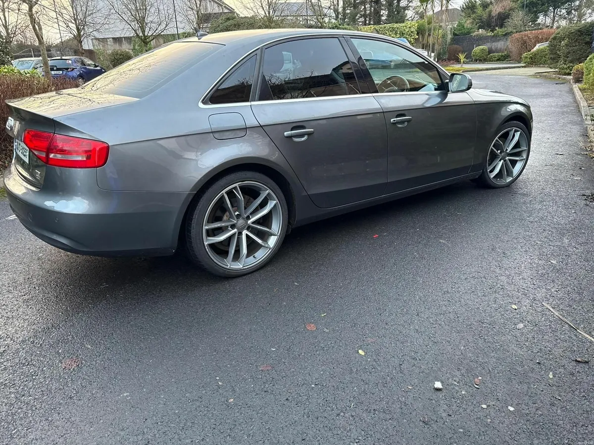 Audi A4 2015 - Image 3