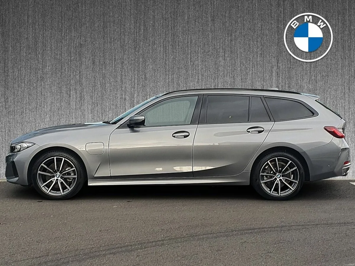 BMW 3-Series 330e Sport Touring - Image 3